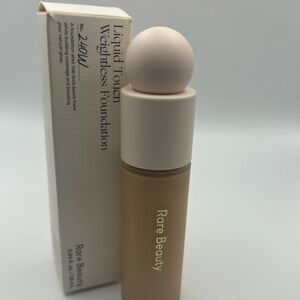 Rare Beauty Liquid Touch Fond De Teint Imperceptible